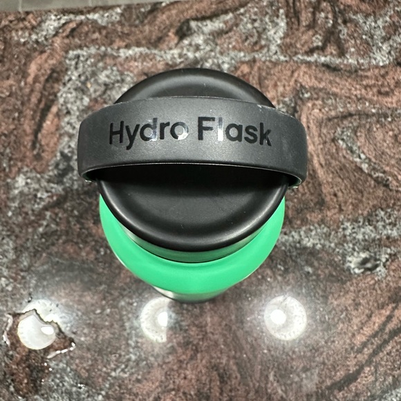 Spearmint HydroFlask 32oz with black flex boot - Picture 7 of 7